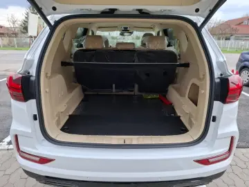 Kg-Mobility Rexton