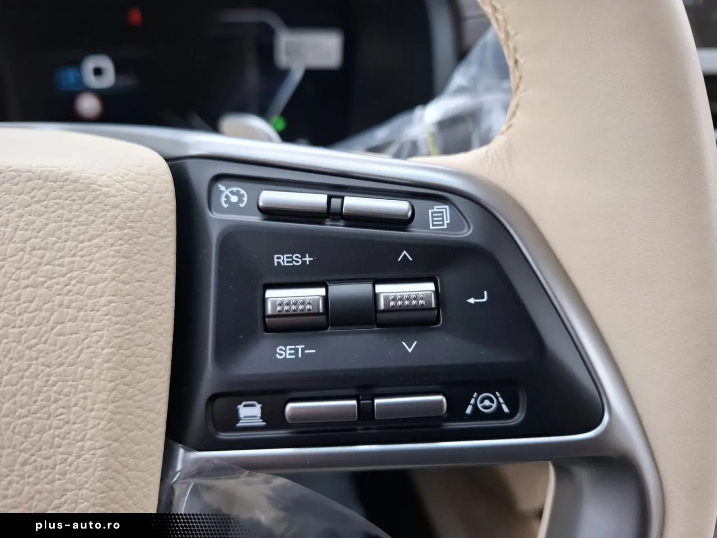 Kg-Mobility Rexton