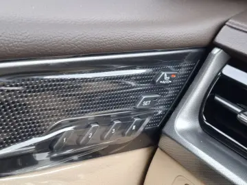 Kg-Mobility Rexton