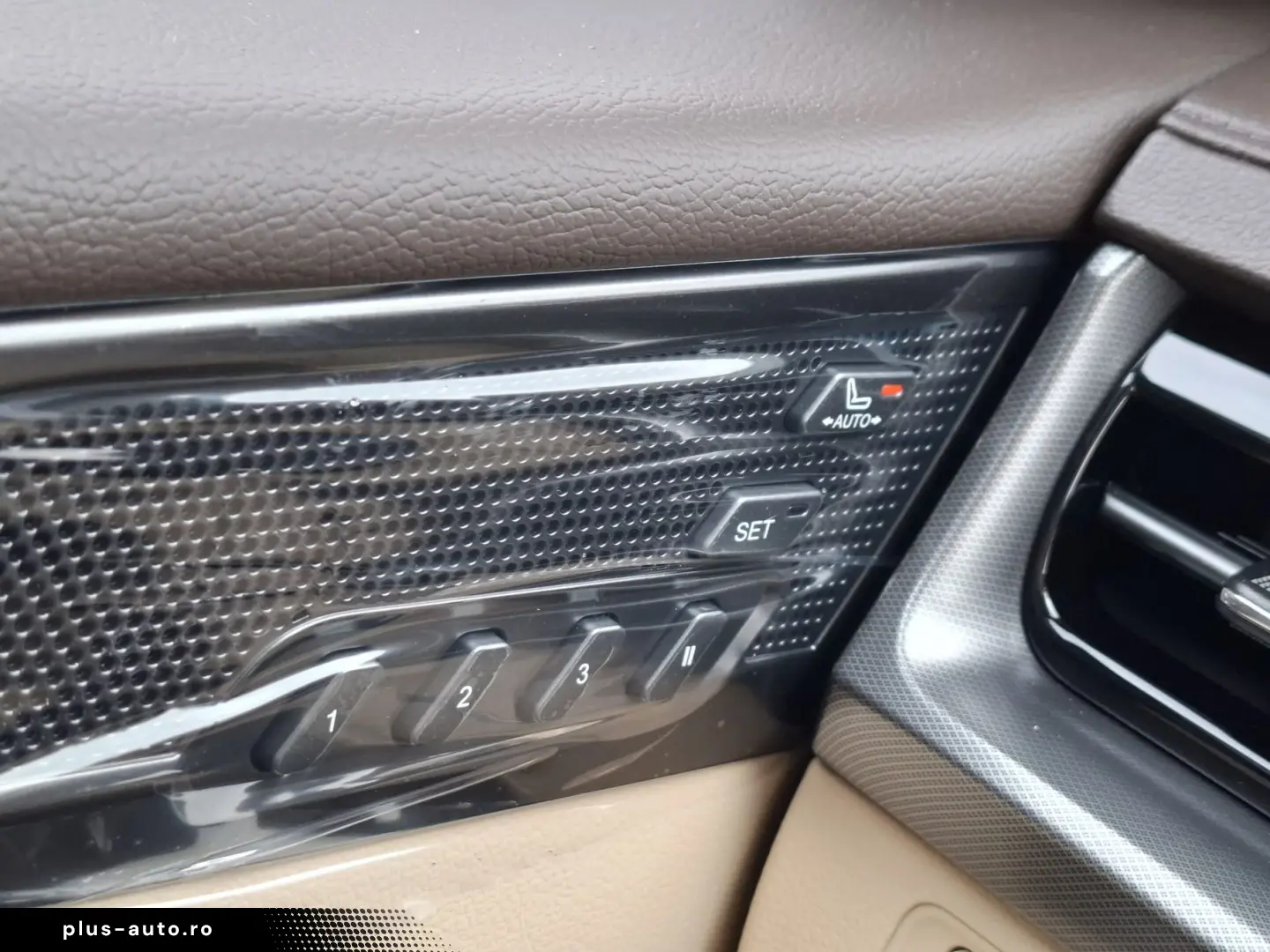 Kg-Mobility Rexton