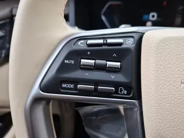 Kg-Mobility Rexton