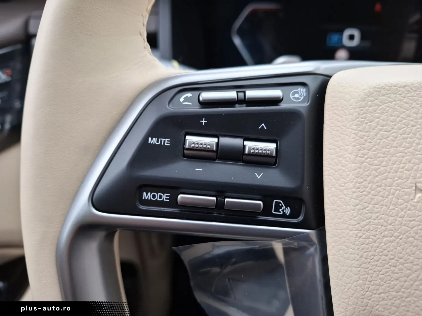 Kg-Mobility Rexton