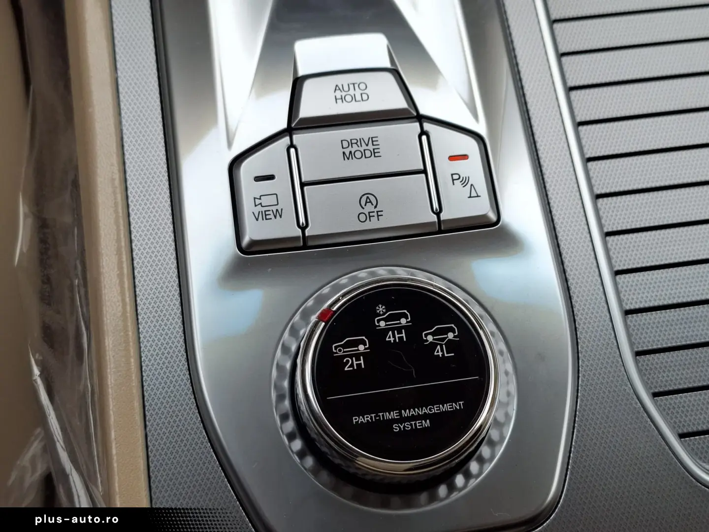 Kg-Mobility Rexton