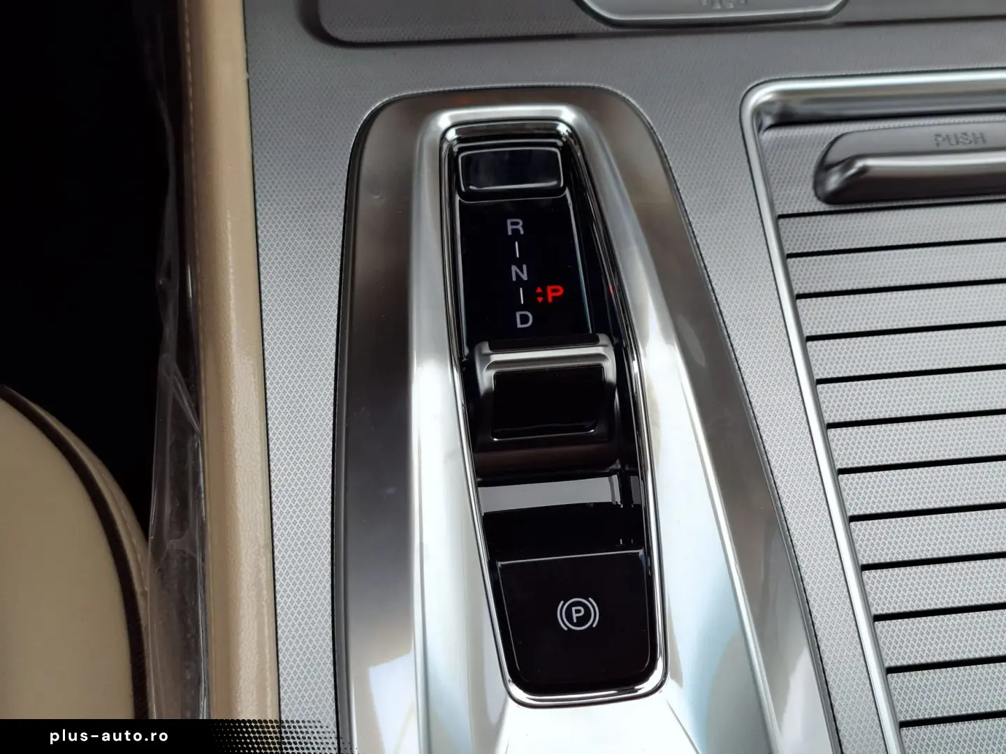 Kg-Mobility Rexton