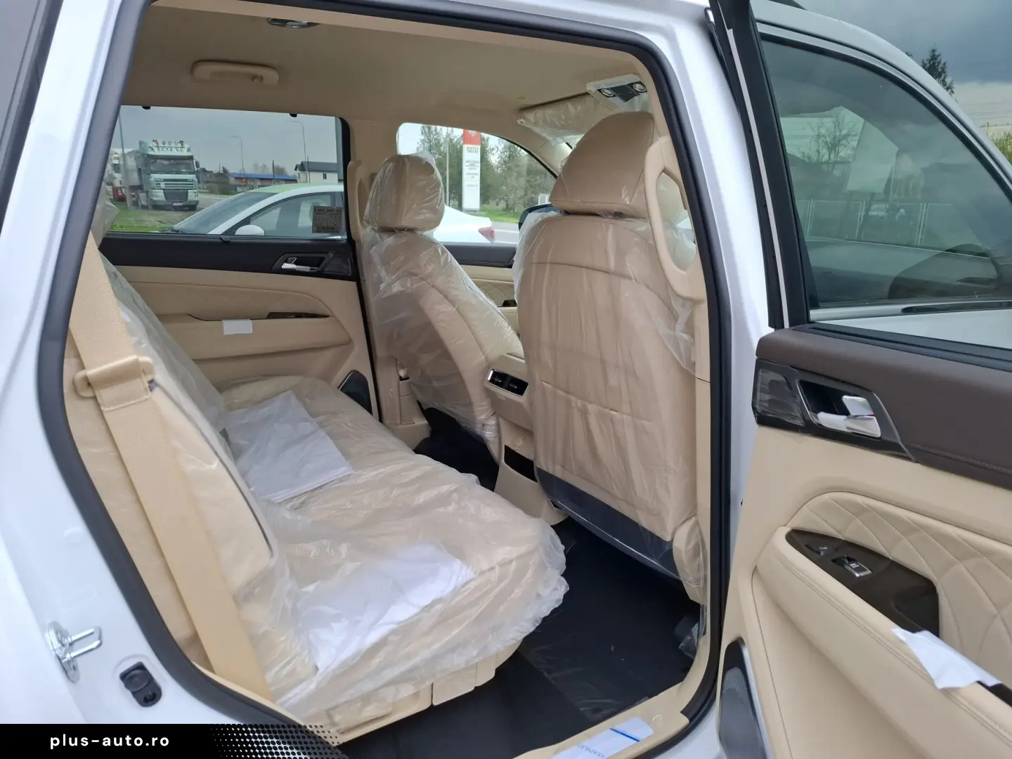 Kg-Mobility Rexton