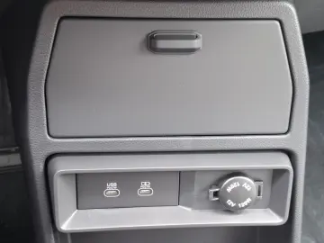 Kg-Mobility Actyon