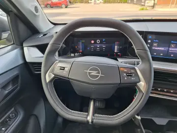 Opel FRONTERA hybrid 145CP