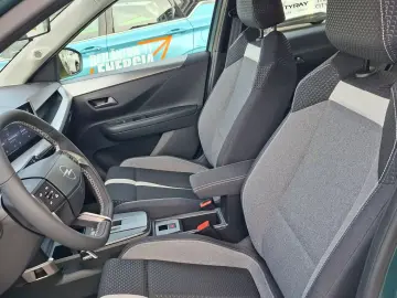 Opel FRONTERA hybrid 145CP