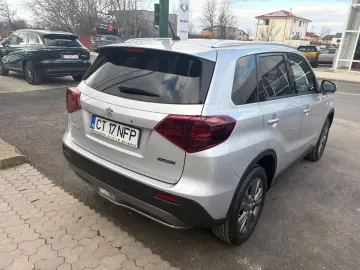 Suzuki Vitara 1.5 HEV ( strong hybrid ) Passion