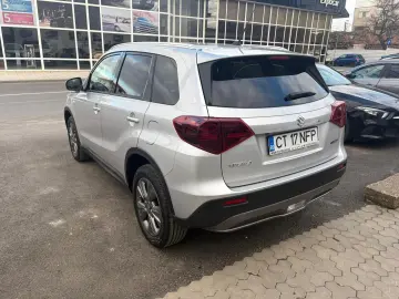 Suzuki Vitara 1.5 HEV ( strong hybrid ) Passion