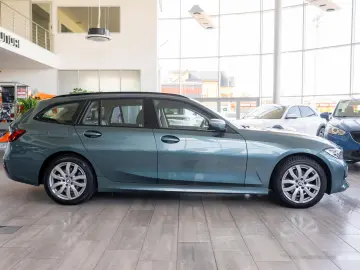 BMW Seria 3 320 xDRIVE