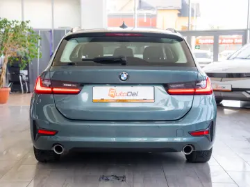 BMW Seria 3 320 xDRIVE