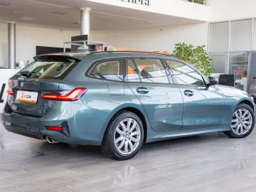 BMW Seria 3 320 xDRIVE