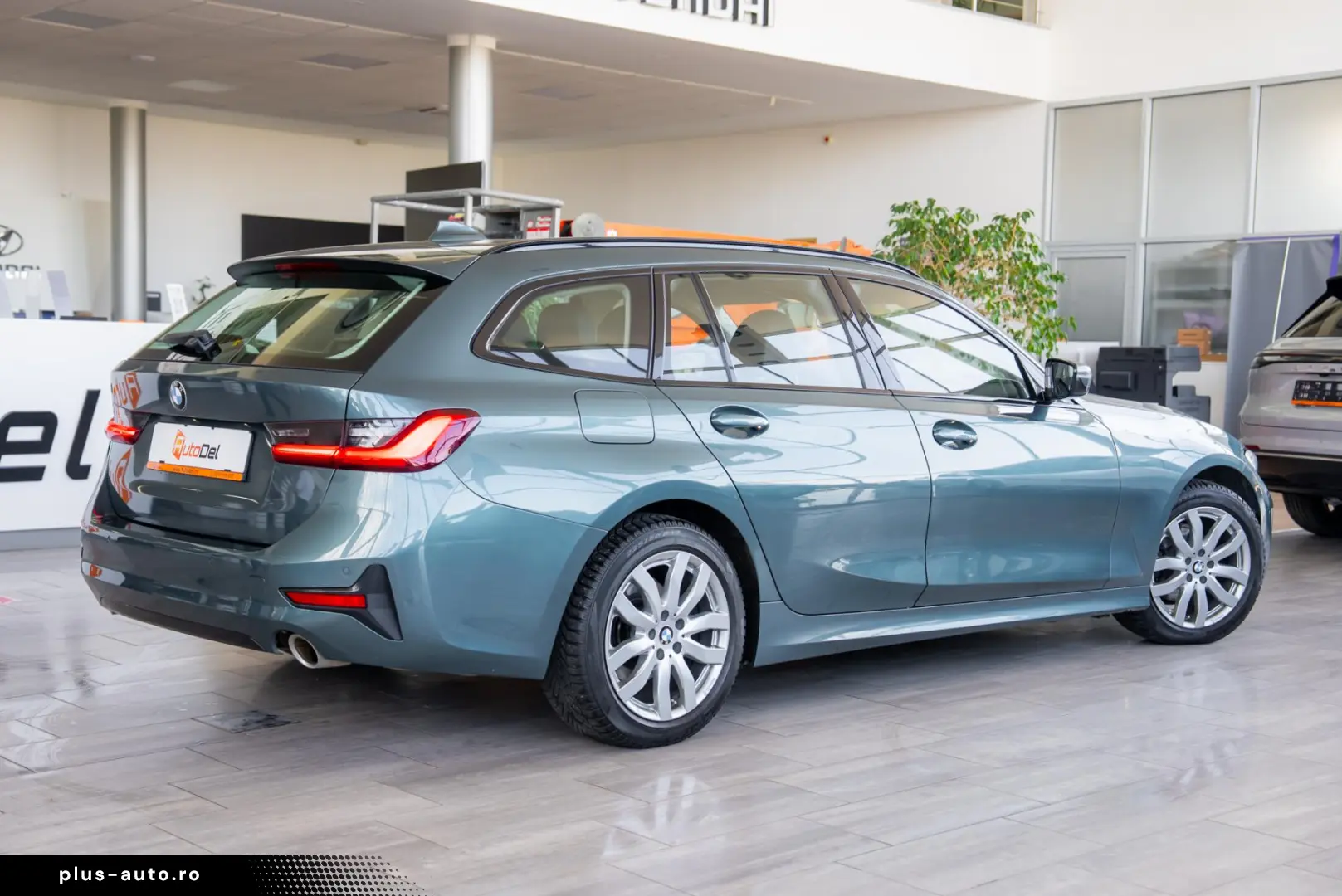 BMW Seria 3 320 xDRIVE