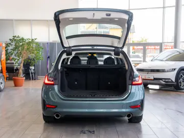 BMW Seria 3 320 xDRIVE