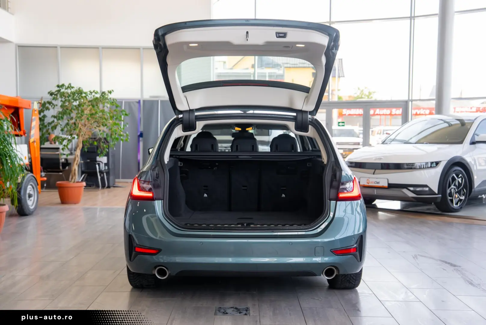 BMW Seria 3 320 xDRIVE
