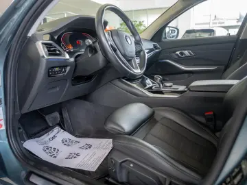 BMW Seria 3 320 xDRIVE