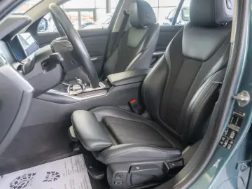 BMW Seria 3 320 xDRIVE
