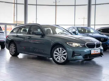 BMW Seria 3 320 xDRIVE