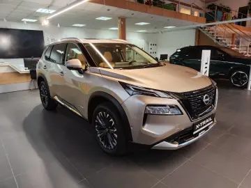 Nissan X-Trail (HEV) e-4ORCE e-POWER (211CP) TEKNA P2