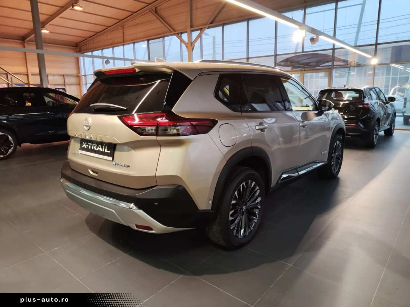 Nissan X-Trail (HEV) e-4ORCE e-POWER (211CP) TEKNA P2