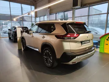 Nissan X-Trail (HEV) e-4ORCE e-POWER (211CP) TEKNA P2