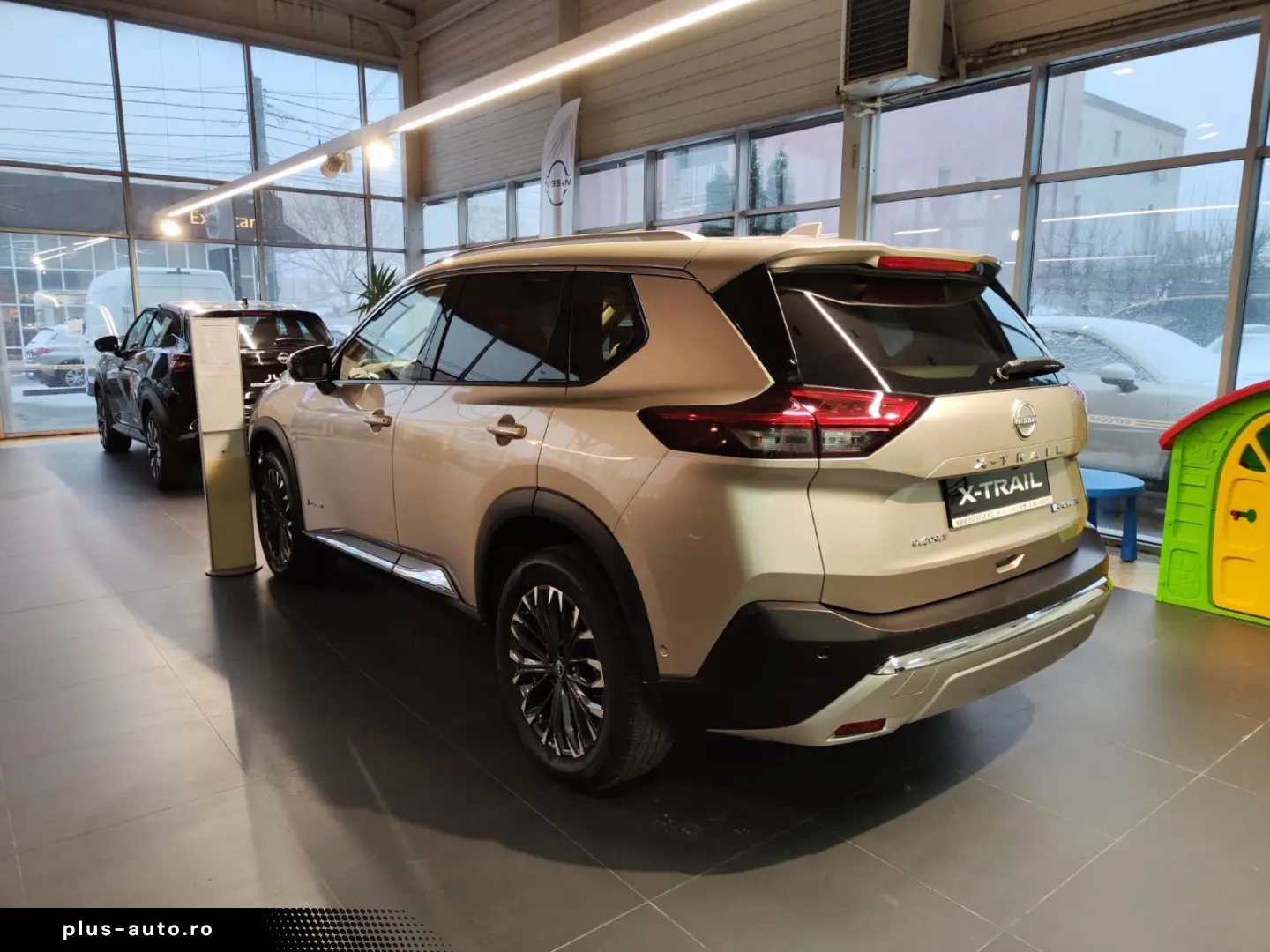 Nissan X-Trail (HEV) e-4ORCE e-POWER (211CP) TEKNA P2