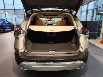 Nissan X-Trail (HEV) e-4ORCE e-POWER (211CP) TEKNA P2