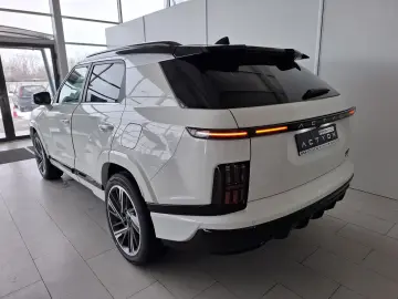 Kg-Mobility Actyon