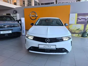 OPEL ASTRA 5 usi Edition 1.2 benzina 130 CP AT8