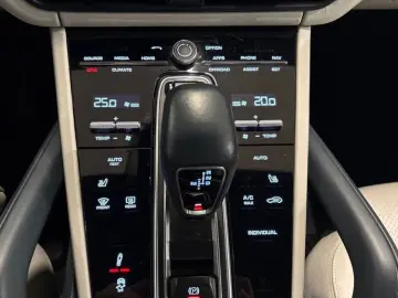PORSCHE Cayenne E-Hybrid Platinum Ed 18Way 360 SoftClose