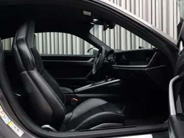 PORSCHE 992 Carrera S  Bose SportChrono