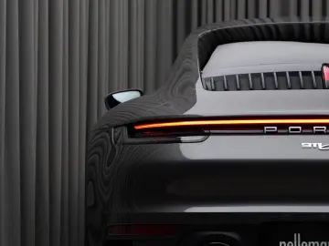PORSCHE 992 Carrera S  Bose SportChrono