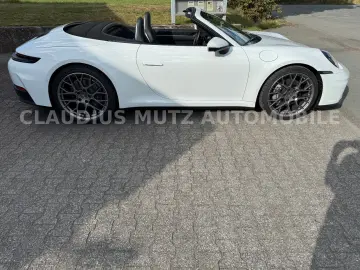 PORSCHE 992.2 Cabrio  SPORTABGAS   BOSE   KEYLESS   360