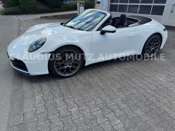 PORSCHE 992.2 Cabrio  SPORTABGAS   BOSE   KEYLESS   360