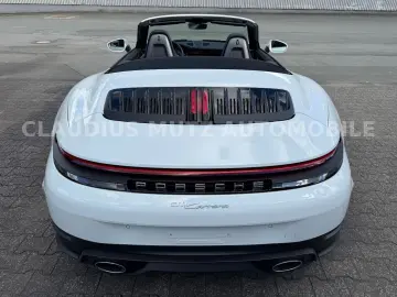 PORSCHE 992.2 Cabrio  SPORTABGAS   BOSE   KEYLESS   360