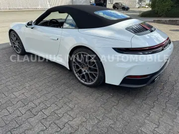 PORSCHE 992.2 Cabrio  SPORTABGAS   BOSE   KEYLESS   360