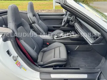 PORSCHE 992.2 Cabrio  SPORTABGAS   BOSE   KEYLESS   360