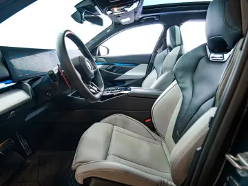 BMW M5 Touring   G99   M Drivers Package