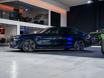 BMW 760 7 Serie M760e xDrive - Full PPF - Executive