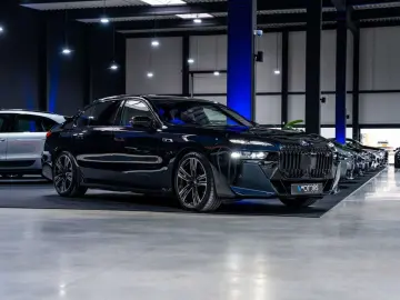 BMW 760 7 Serie M760e xDrive - Full PPF - Executive