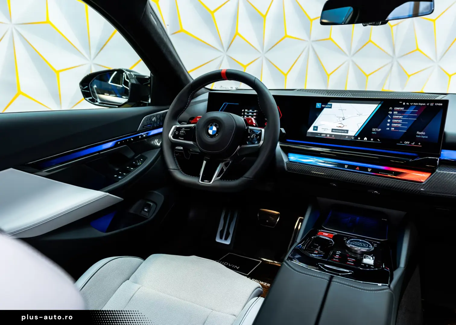 BMW M5 Carbon M Drive B&W Prod.2026