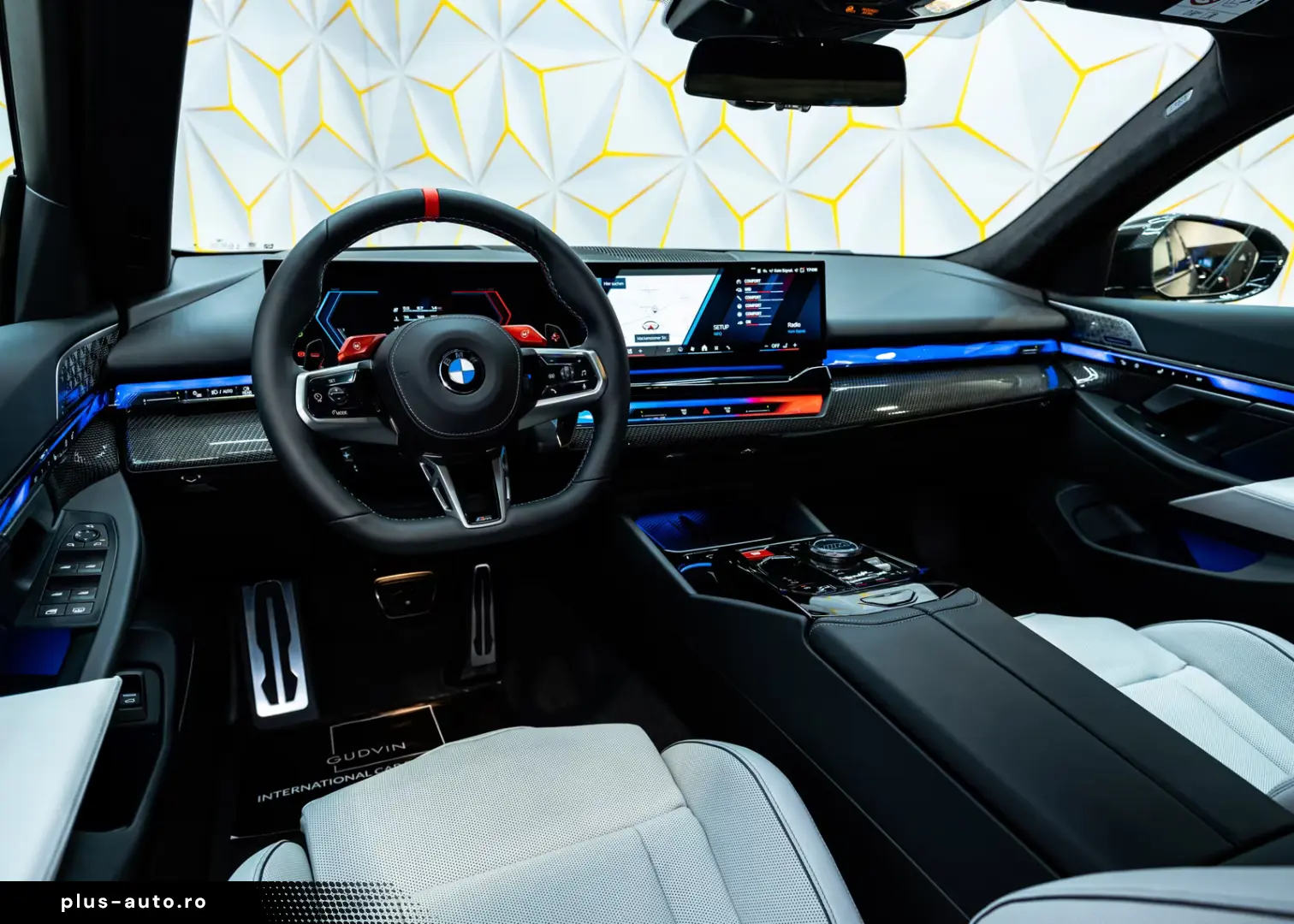BMW M5 Carbon M Drive B&W Prod.2026