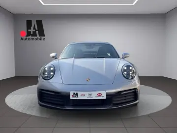 PORSCHE 911 Carrera