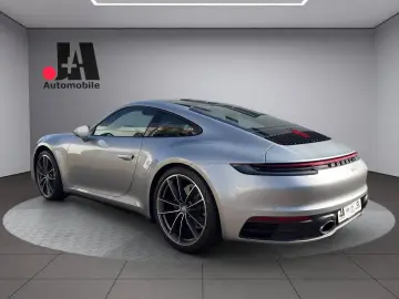 PORSCHE 911 Carrera