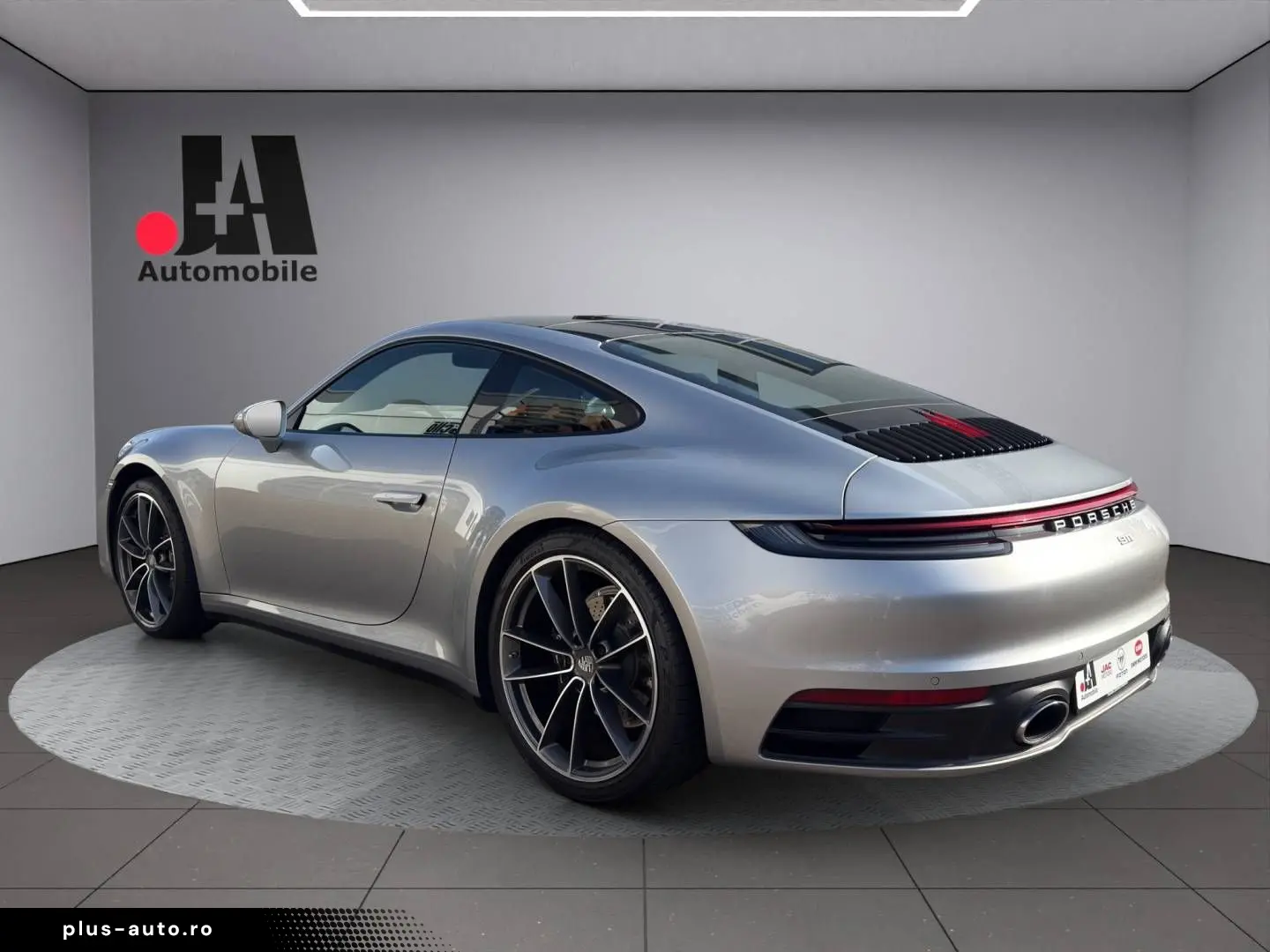 PORSCHE 911 Carrera