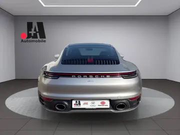 PORSCHE 911 Carrera
