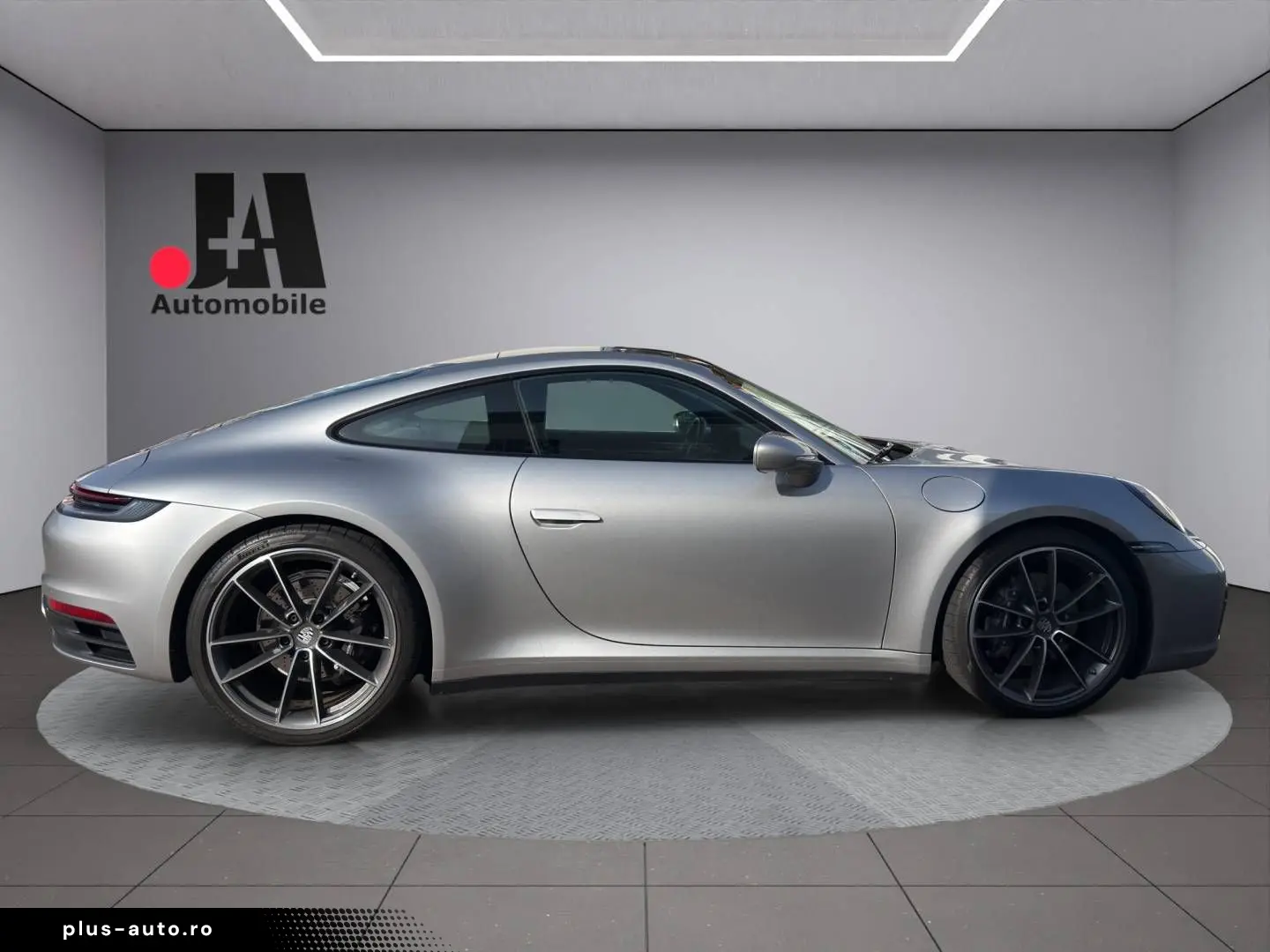 PORSCHE 911 Carrera