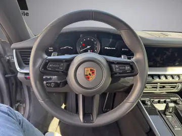 PORSCHE 911 Carrera