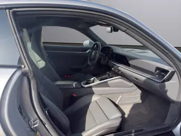 PORSCHE 911 Carrera